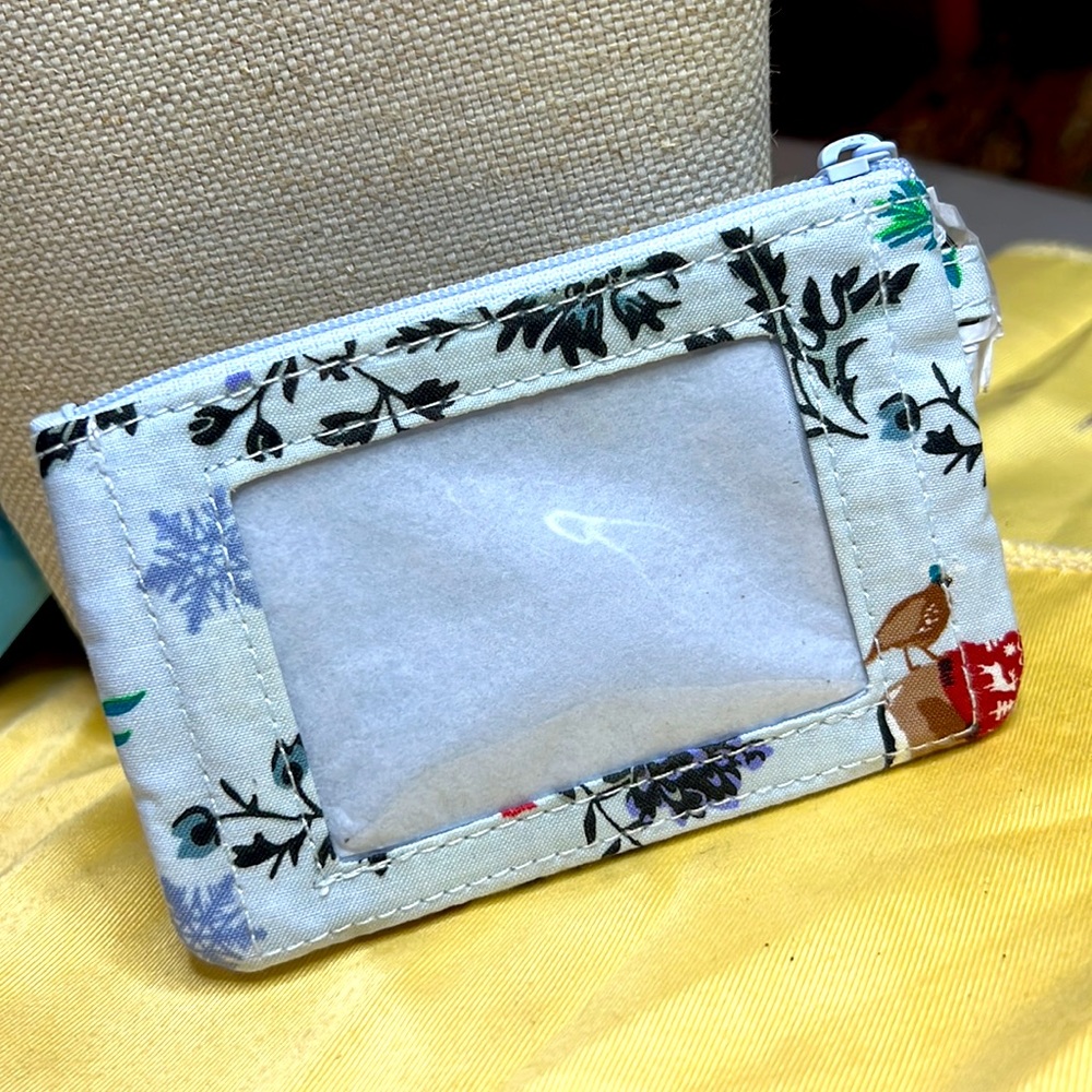 NWT Vera Bradley Zip ID Case - Picture 3 of 3